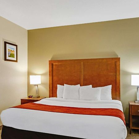 Comfort Inn Henderson Exterior photo